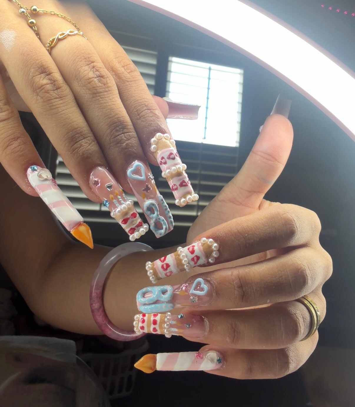 All the little details: acrylic nail art by Eiman